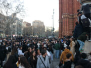 La trobada de ‘therians’ a l’Arc de Triomf acaba amb aldarulls i quatre detinguts per desordres públics
