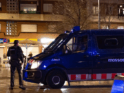 Un home llença la seva parella per la finestra d’un quart pis a Polinyà