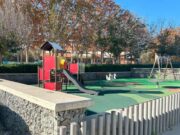 S’inicia la instal·lació d’una coberta a l’àrea de jocs de la plaça de l’Estatut