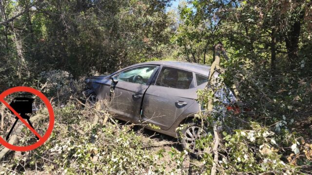 Imatge de l'estat del cotxe després de l'accident a Polinyà (Anti-radar Catalunya)