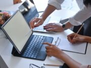 La integració de talent humà i agents IA marca el nou paradigma corporatiu